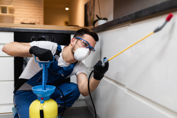 Best Commercial Pest Control Services  in Whispering Pines, NC